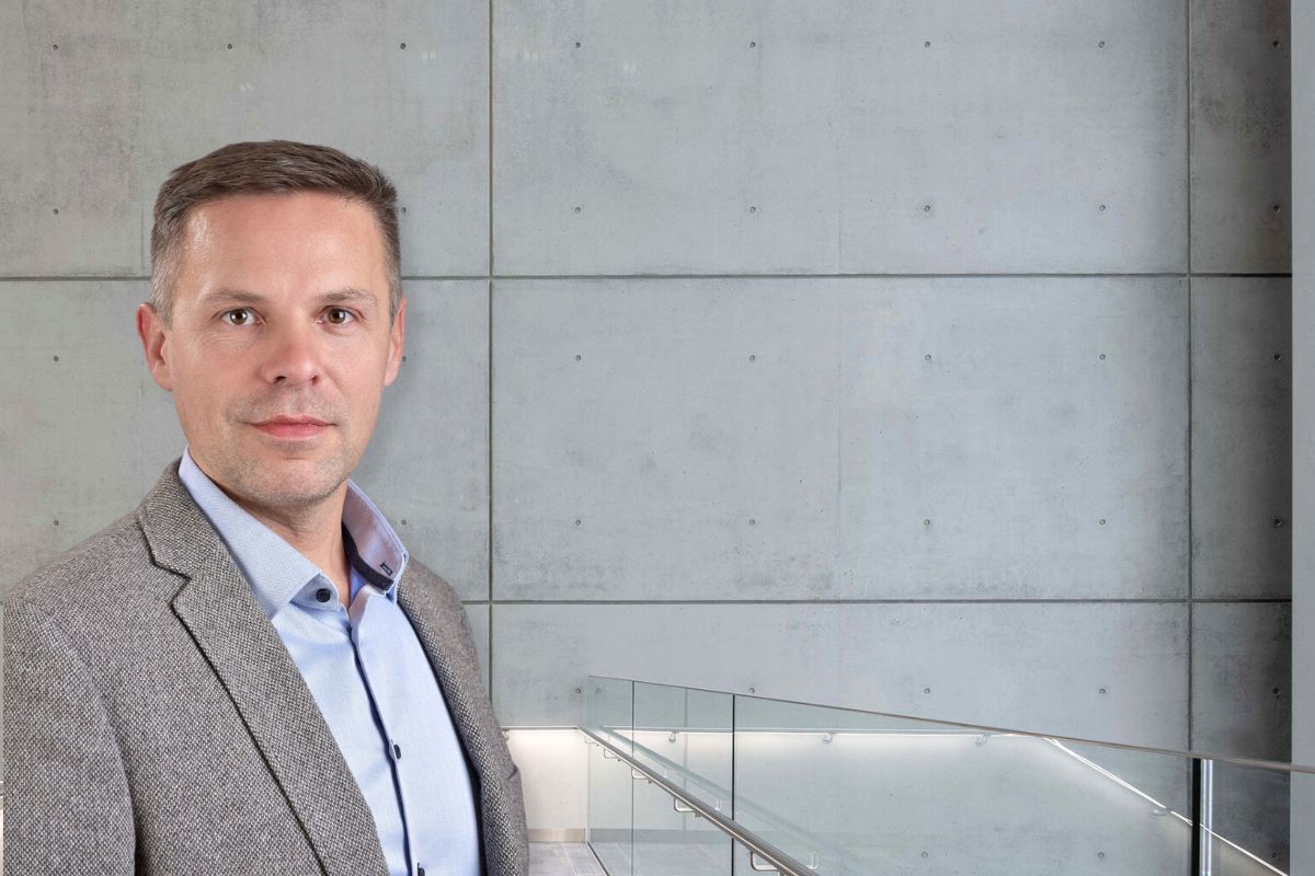 Tomasz Falkowski (44) hat zum 20. Mai 2024 die neu geschaffene Position des Regional Chief Operations Officer (COO) für Zentral- und Osteuropa, Zentralasien, den Mittleren Osten und Indien bei der MC-Bauchemie übernommen.